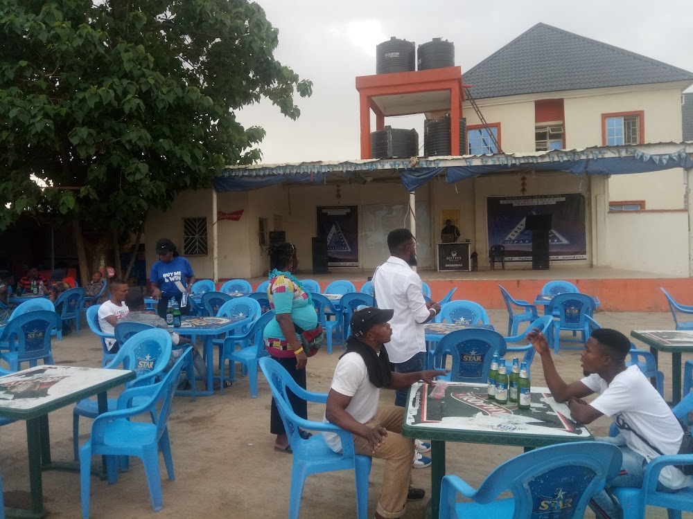 Honeybell Lounge And Bar photo 2
